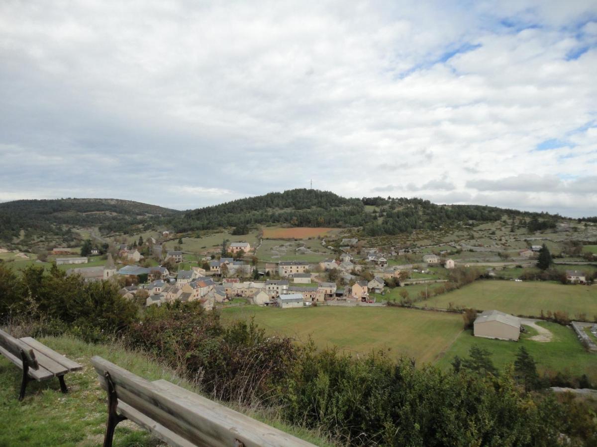 Gite Clevacances Laval-du-Tarn ภายนอก รูปภาพ